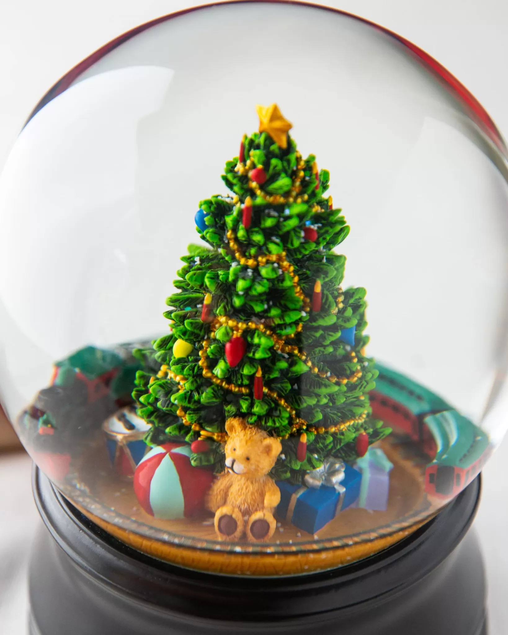 Discount Christmas Moments Musical Snow Globes Gifts For Christmas