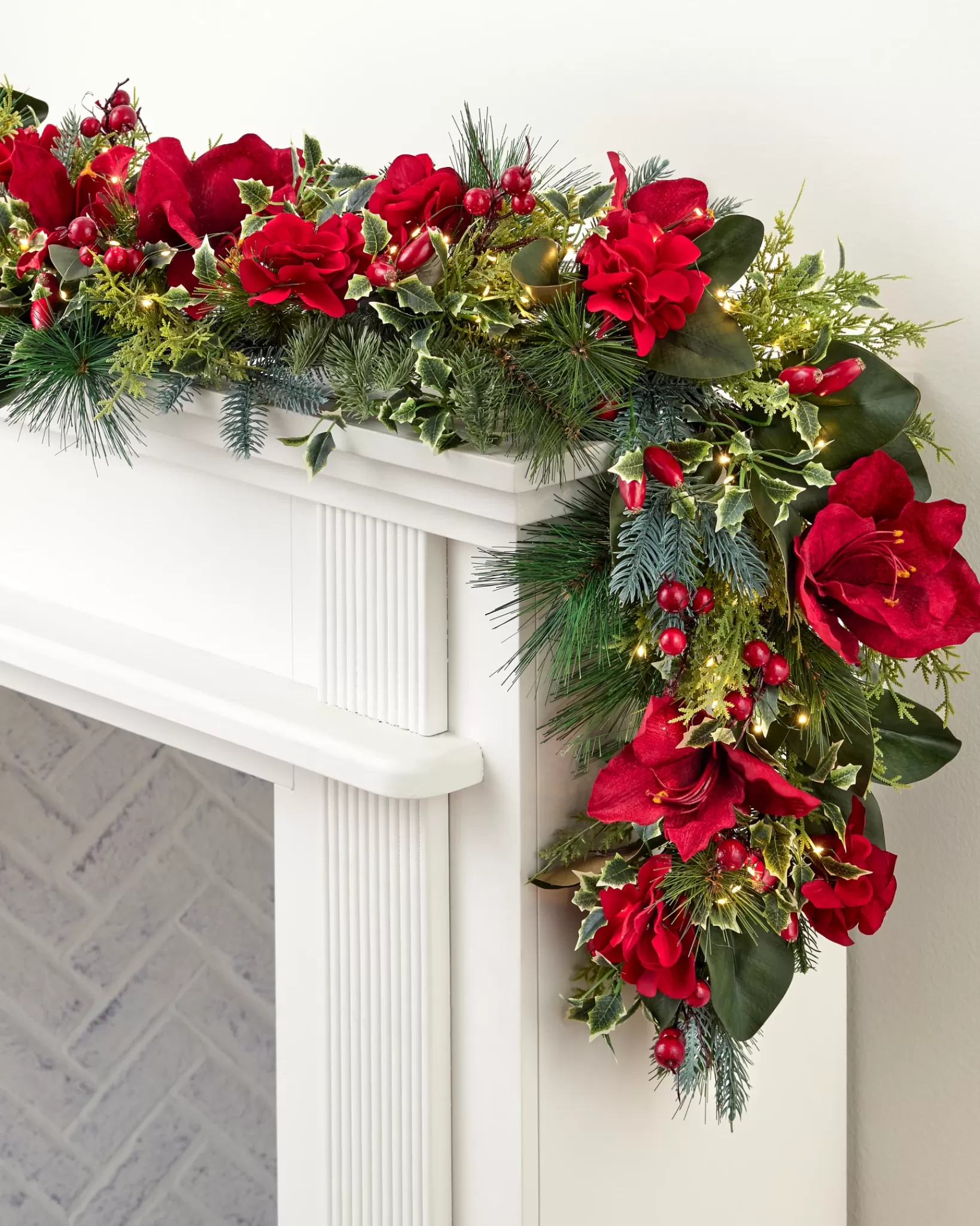 Outlet Crimson Blooms & Berries Foliage Indoor