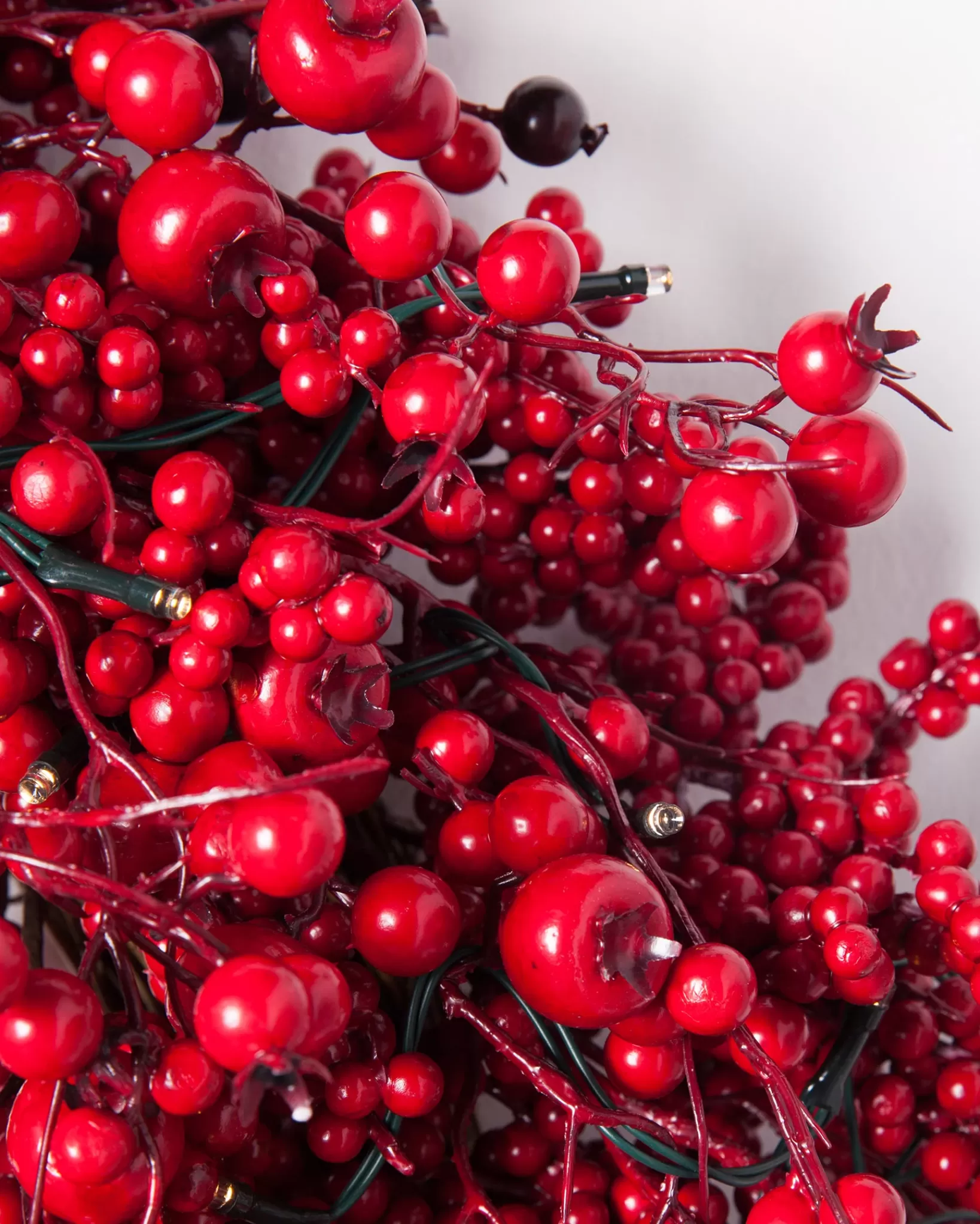 Best Festive Red Berry Foliage Indoor | Indoor