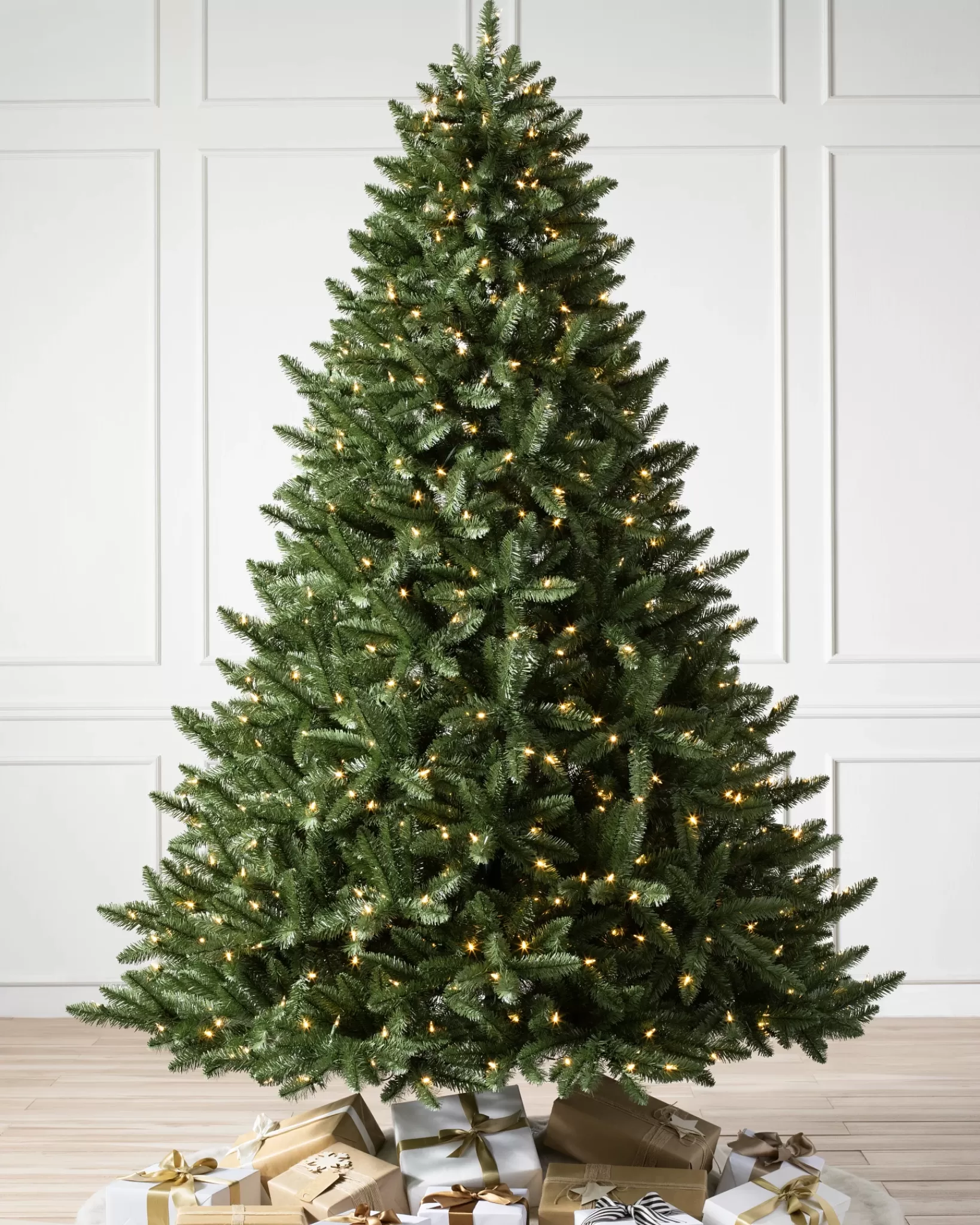 Hot Idaho Fir 7 - 7.5 Feet | Pre-Lit