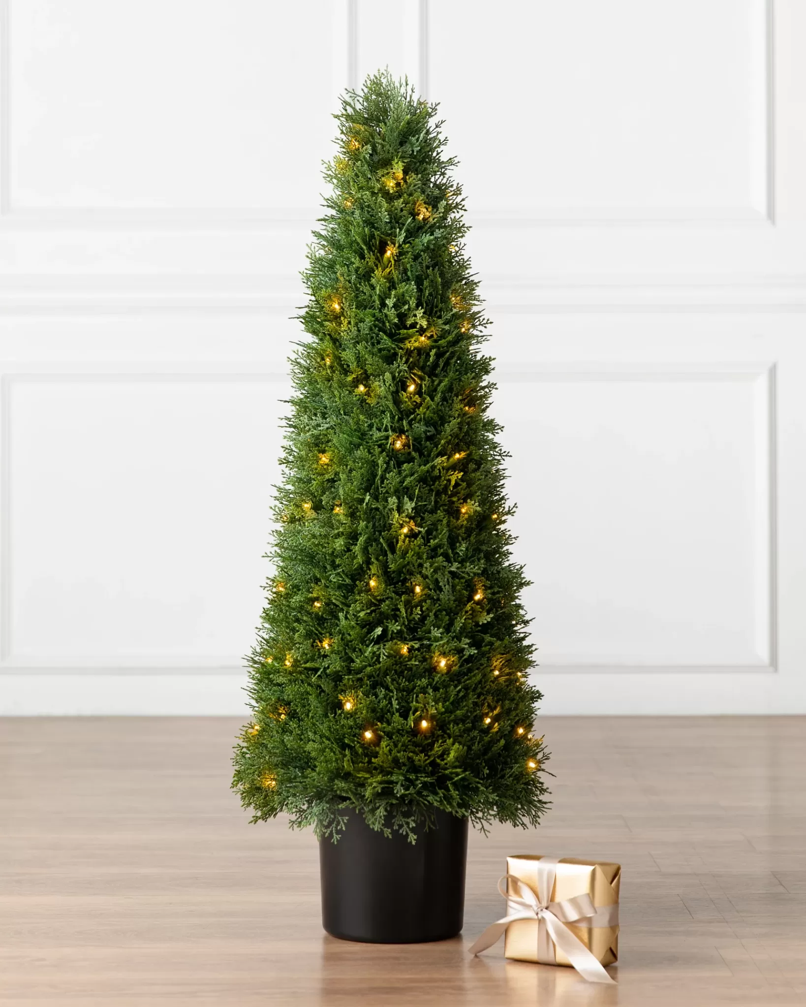 New Outdoor Cypress Artificial Christmas Topiaries Outdoor Safe | Topiaries & Potted Flowers