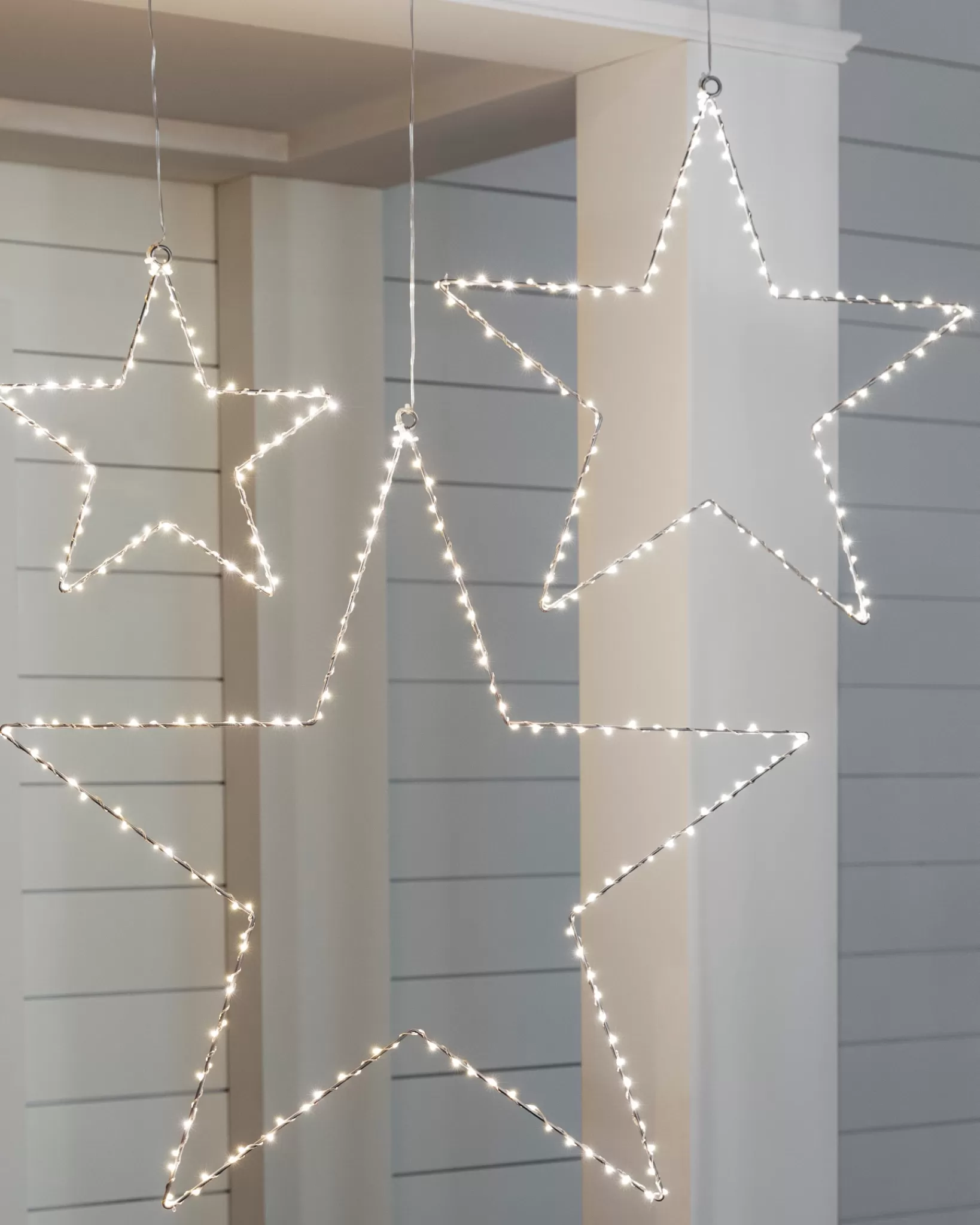 Outlet Outdoor LED Lit Stars Outdoor Lights