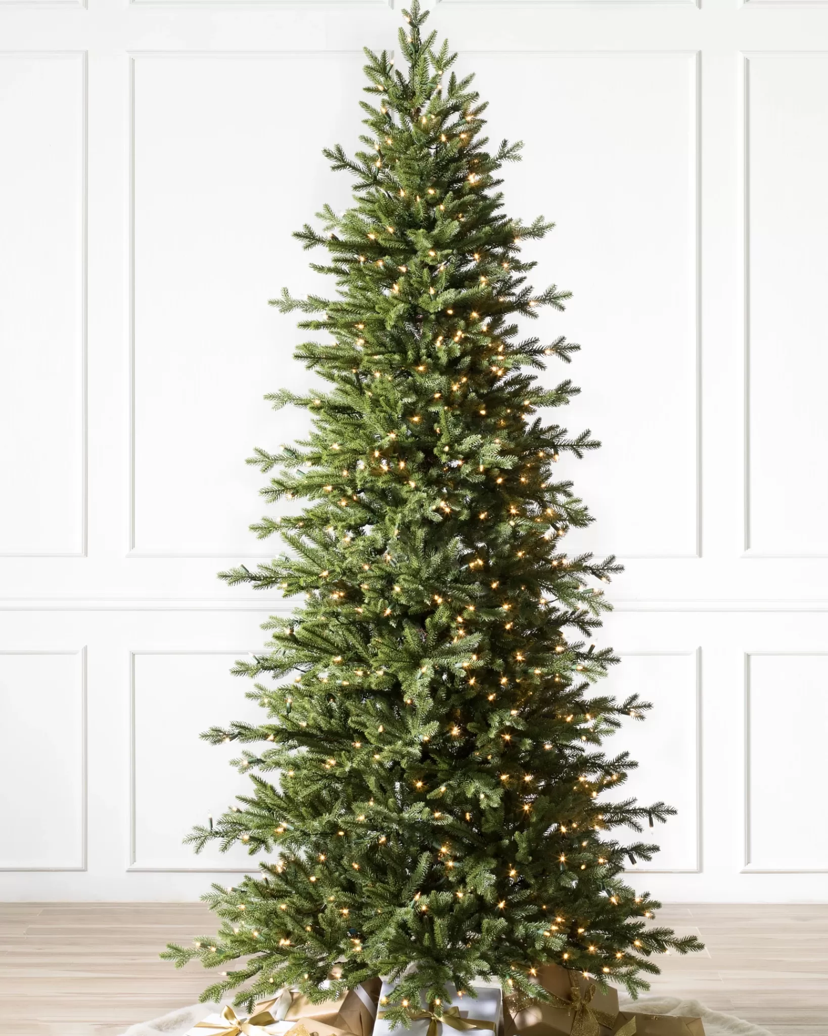 Online Red Spruce Trees 7 - 7.5 Feet | Pre-Lit